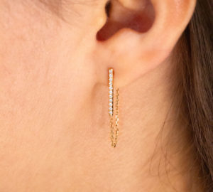 BOUCLE D’OREILLE MAIA portée