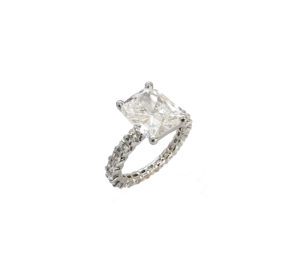 Bague Solitaire Dentelle taille Émeraude en or 18 carats blanc