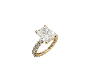 Bague Solitaire Dentelle taille Émeraude en or 18 carats jaune